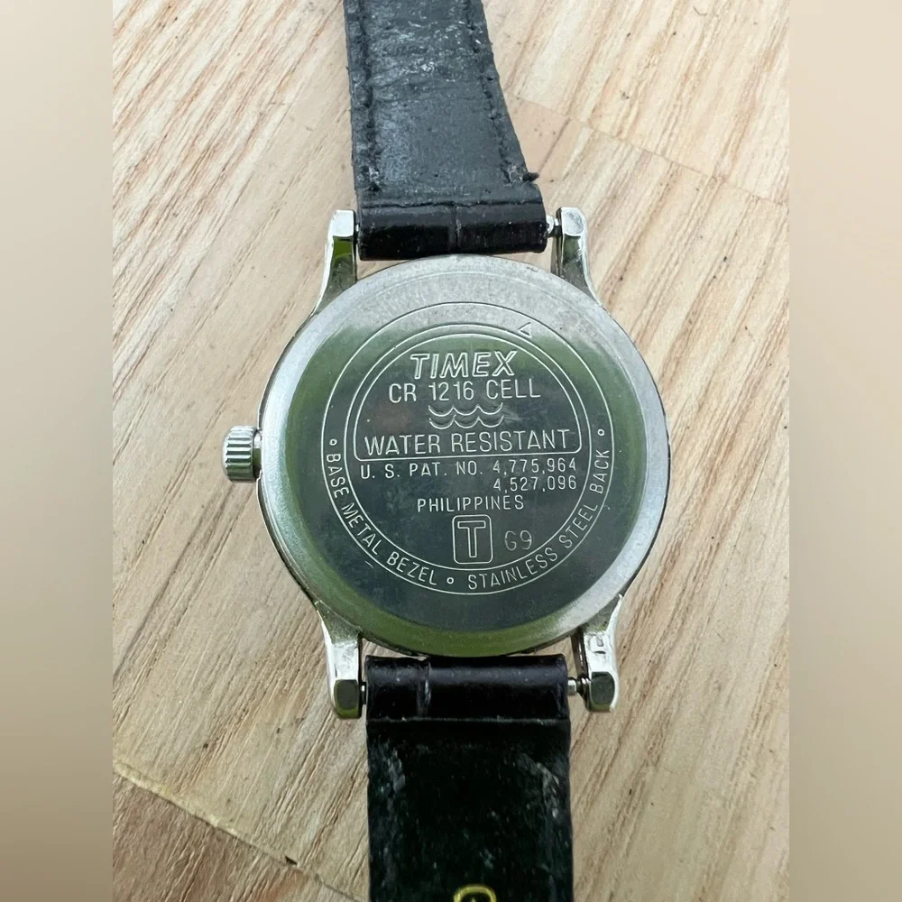 Timex ladies silver tone black leather watch NEW BATTERY